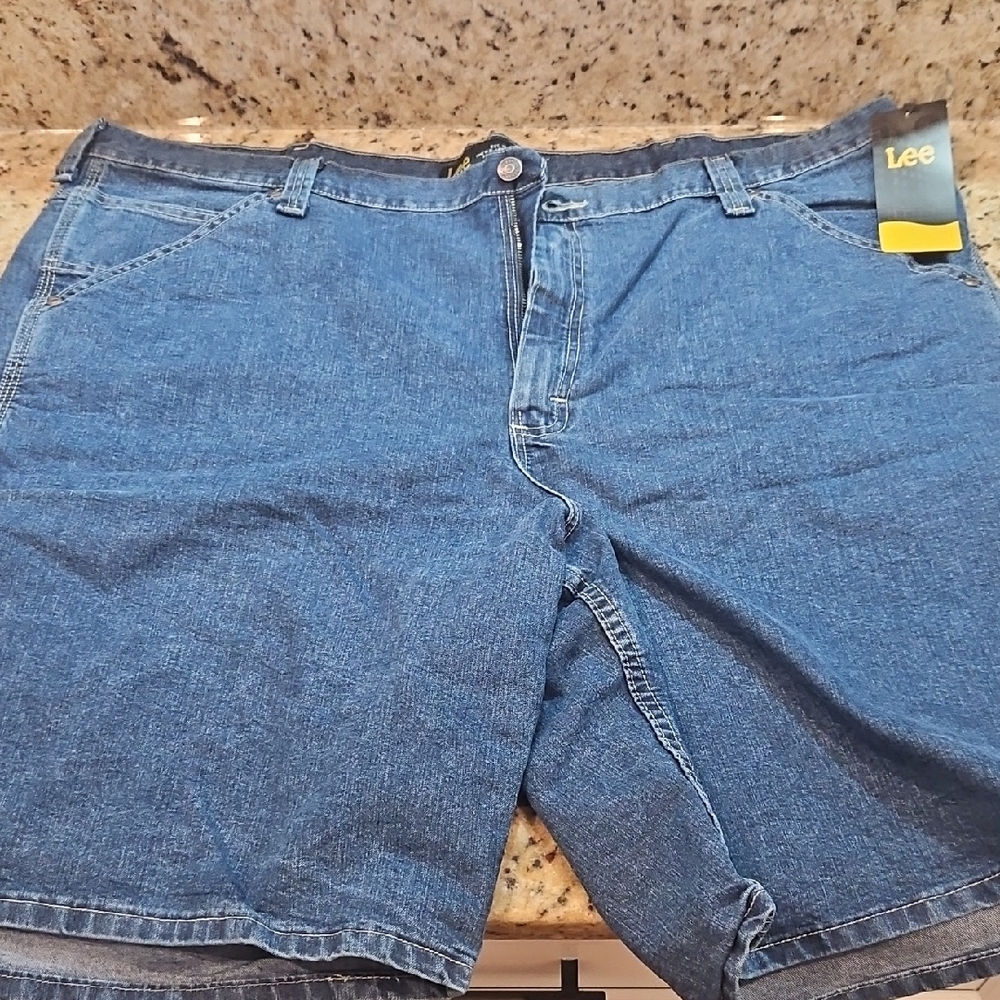 NWT LEE CARPENTER JEAN SHORTS SIZE 46